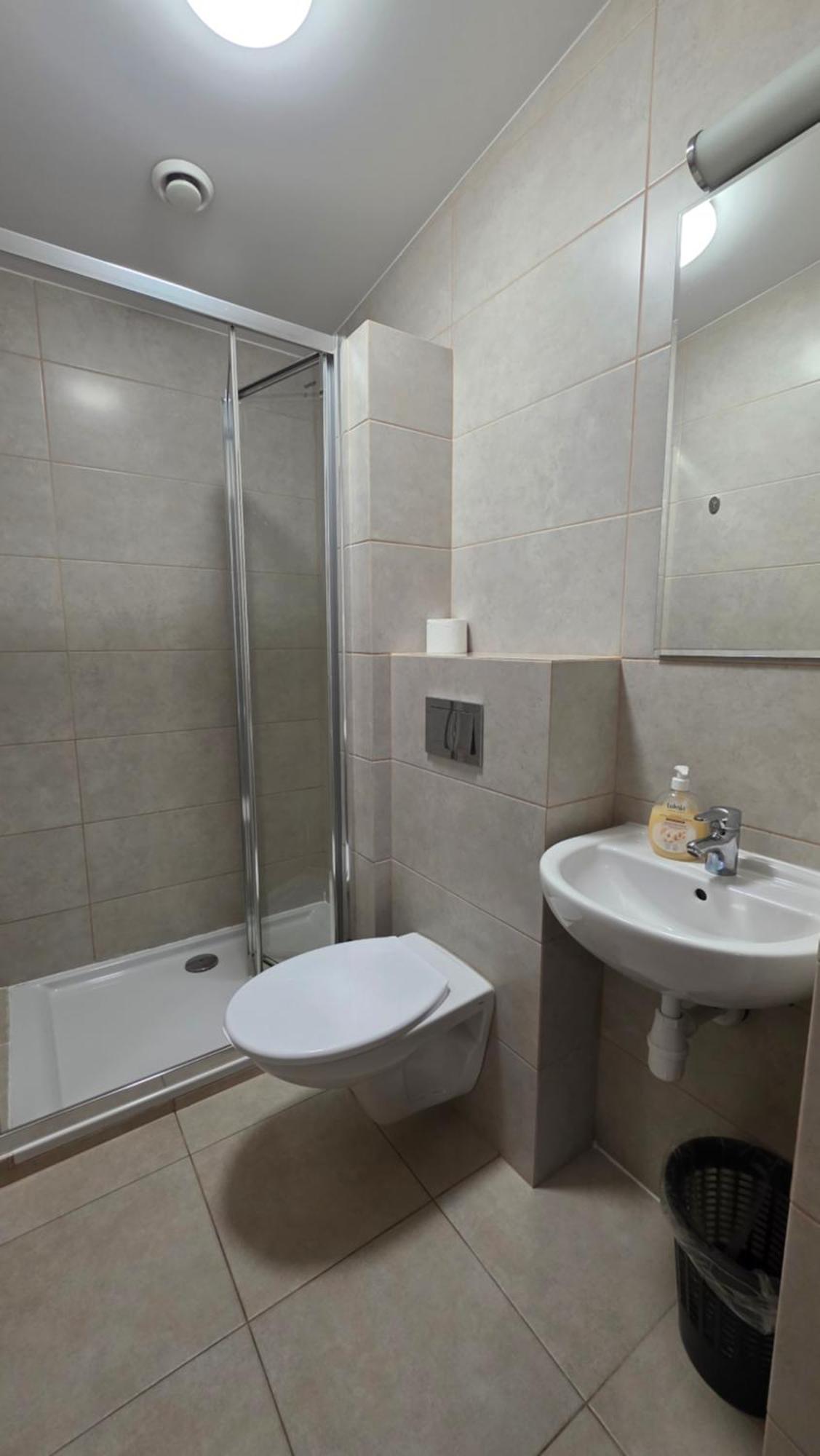 Hotel Nad Zalewem 500-163-489 Zegrze Poludniowe Zewnętrze zdjęcie
